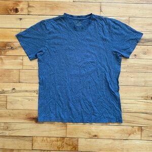 👽 Men’s Banana Republic T-Shirt - Size Large